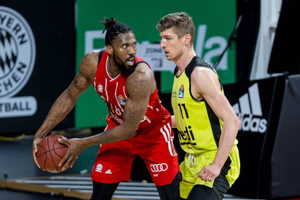 形成场上执 形成场上执