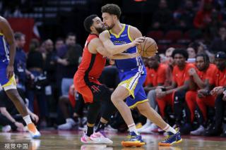 身体线条更 身体线条更